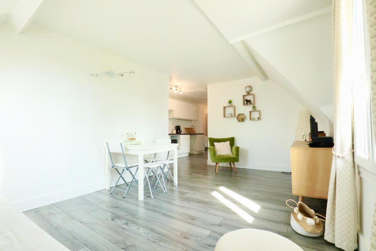 Appartement De L'Hippodrome Avec Deux Chambres 도빌 외부 사진