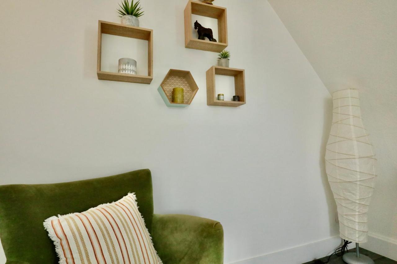 Appartement De L'Hippodrome Avec Deux Chambres 도빌 외부 사진